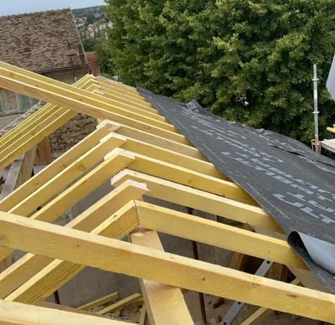 Réalisation de charpente bois sur maison individuelle