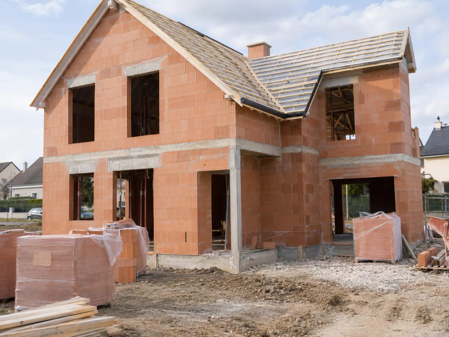 Construction neuve d’une maison en brique